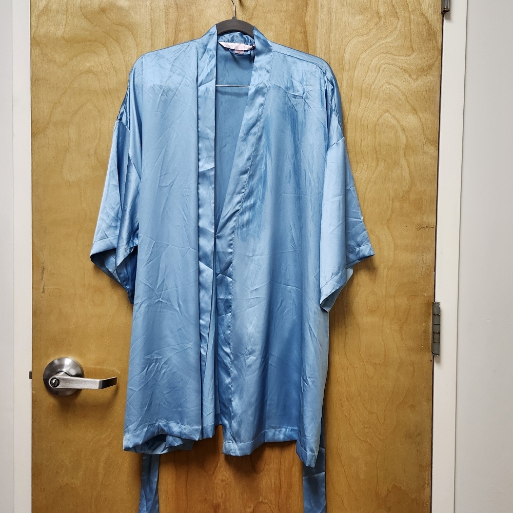 Victoria's Secret Size 0/S Blue kimono Sleeve Satin Robe